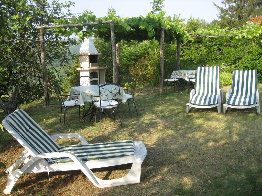 Agriturismo Cascina Serra Cossano Belbo Extérieur photo