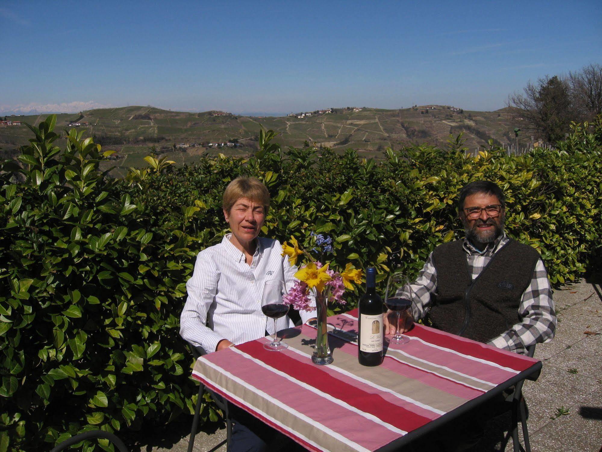 Agriturismo Cascina Serra Cossano Belbo Extérieur photo